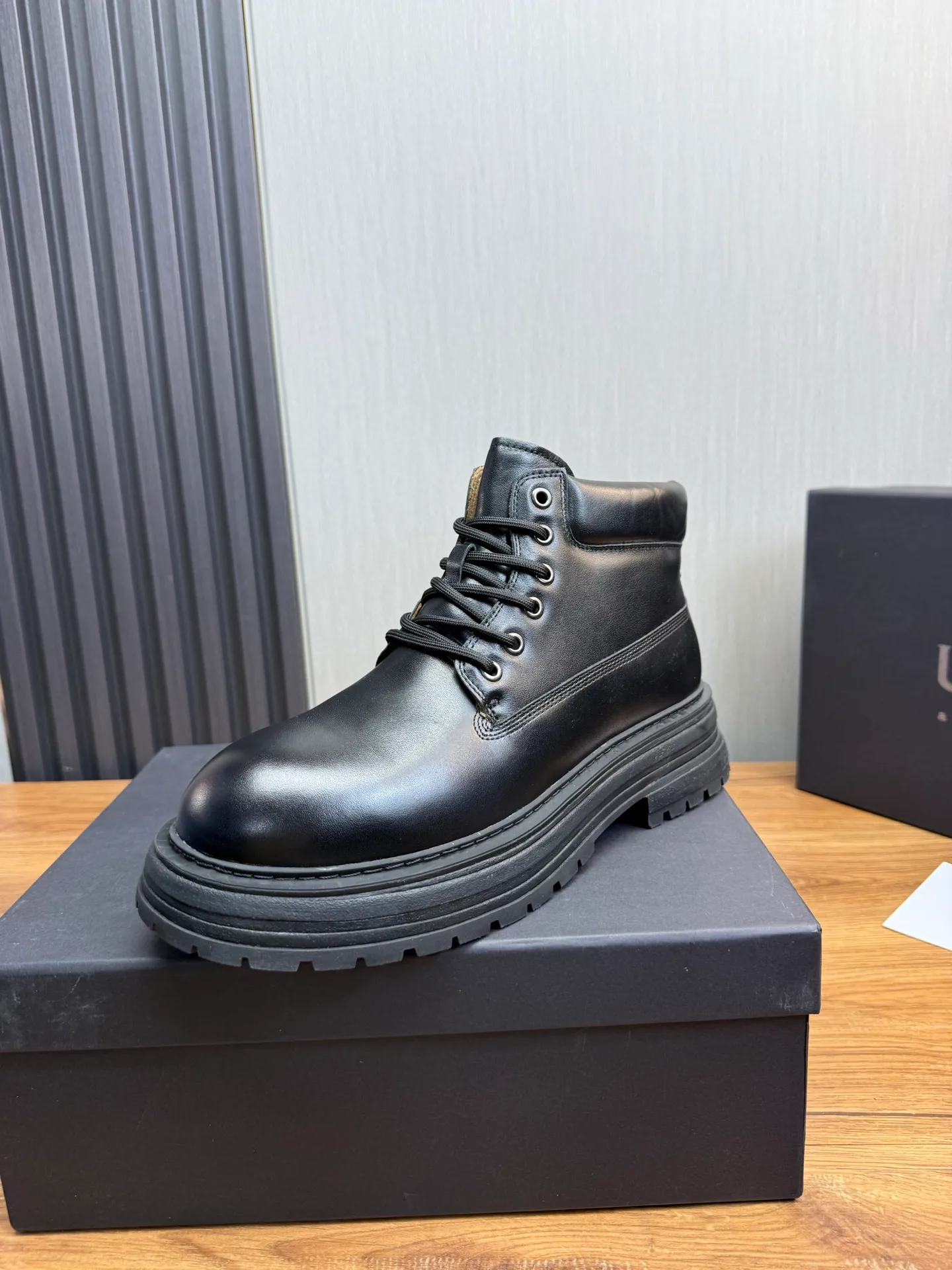 Factory price 680💰 [UGG] Men's hot winter warm boots🐑Simple and fashionable design, cowhide➕comfortable and warm wool lining. Soft and comfortable to wear, good warmth retention, and excellent foot feel. Regular size 38-45